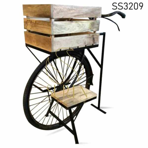 Cycle Theme Automobile Storage Rack