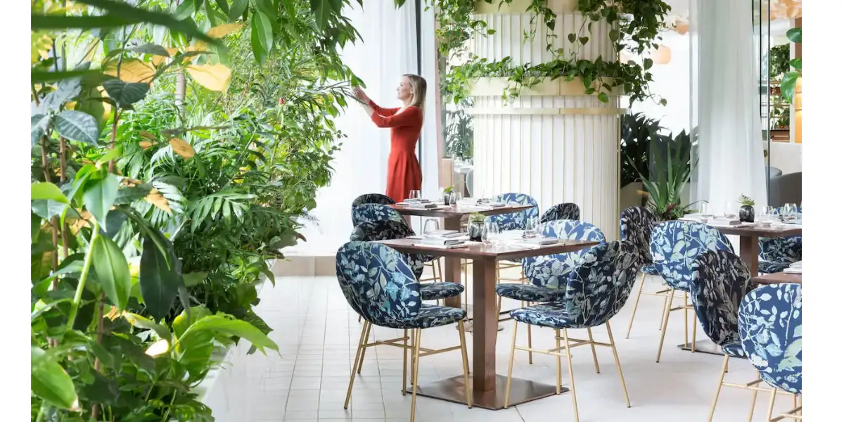 15 Cafe Theme Ideas to Captivate Everyone’s Attention 10 9. Eco-Friendly Cafe-15 Cafe Theme Ideas to Captivate Everyone’s Attention-SURENSPACE