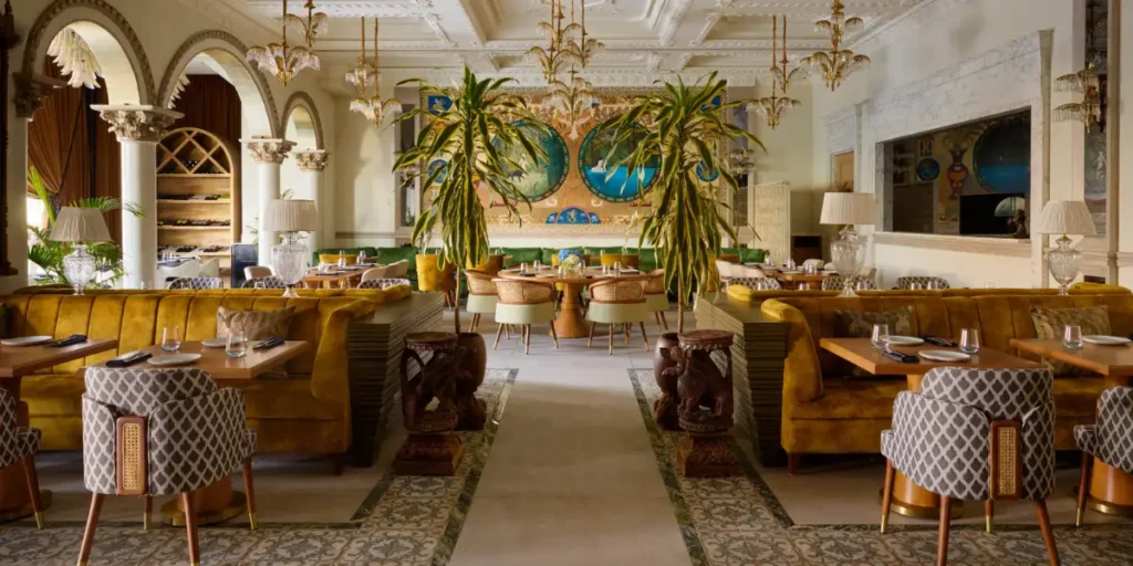 16 Restaurant Interior Design Themes to Inspire Your Creative Genius 9 Mediterranean Warmth Restaurant Interior Design Themes-SURENSPACE