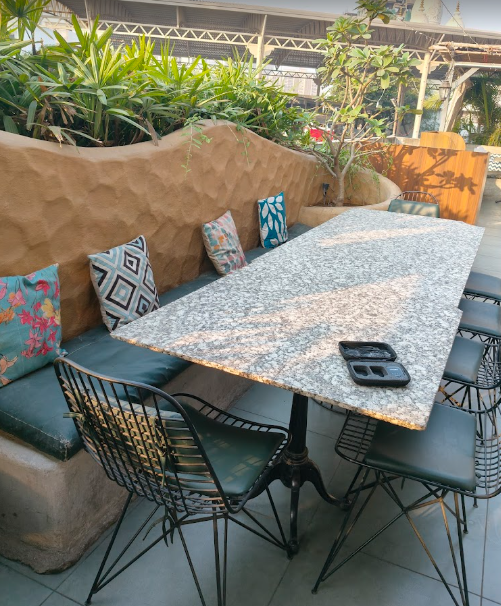 3 Story Modern Resto & Café | Surat cafe furntiure 4